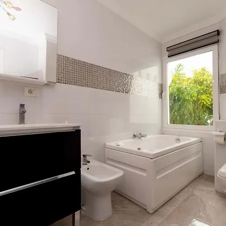 Villa Romantica. Wonderful 4 Bedroom Villa. Costa Adeje (Tenerife)