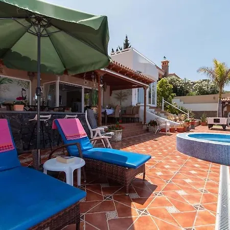 4 Bedroom Villa Costa Adeje (Tenerife)