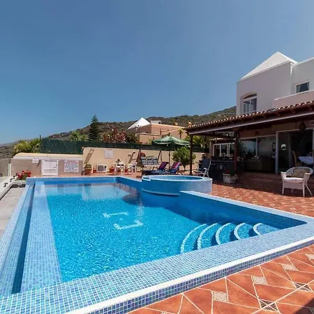 4 Bedroom Costa Adeje (Tenerife)
