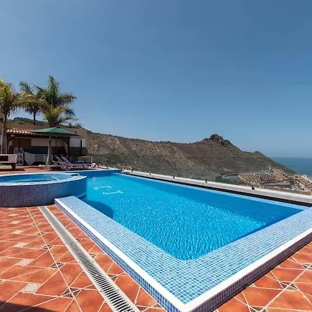 Βίλα Romantica. Wonderful 4 Bedroom Villa.